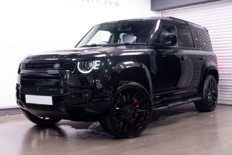 2022 Land Rover Defender 110 3.0 D300 Mhev X-Dynamic Hse Auto 4WD Euro 6 (s/s) 5dr in Black — image 1