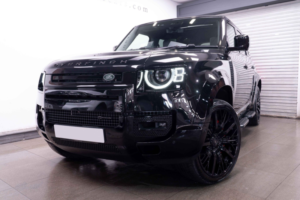 2022 Land Rover Defender 110 3.0 D300 Mhev X-Dynamic Hse Auto 4WD Euro 6 (s/s) 5dr in Black — image 5