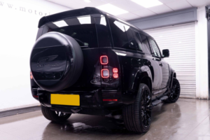 2022 Land Rover Defender 110 3.0 D300 Mhev X-Dynamic Hse Auto 4WD Euro 6 (s/s) 5dr in Black — image 6