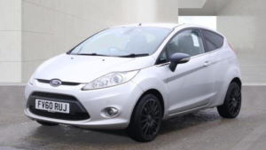 2010 Ford Fiesta 1.4 Titanium 3dr in Silver — image 2