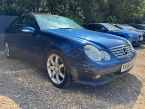 2006 Mercedes-Benz C Class 1.8 C200 Kompressor Se 2dr in Blue — image 3