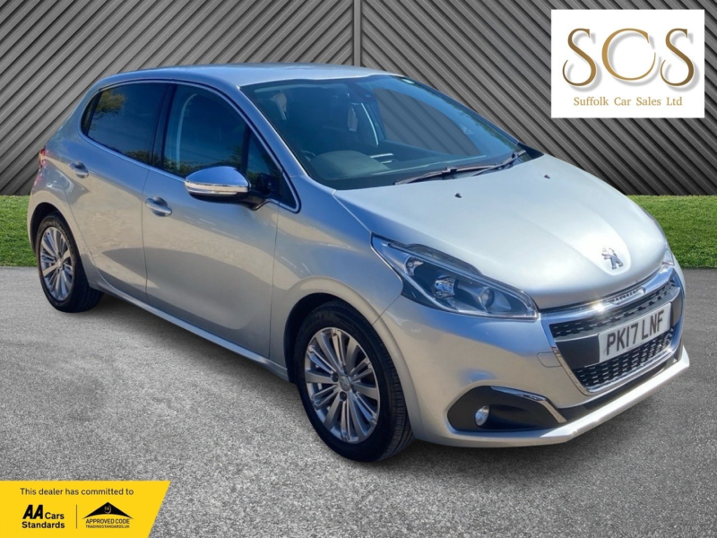 2017 Peugeot 208 1.2 Puretech Allure in Silver — image 1