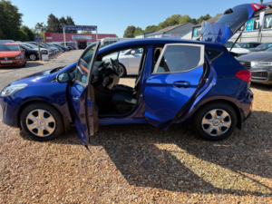 2018 Ford Fiesta 1.5 Tdci Style Euro 6 (s/s) 5dr in Blue — image 5