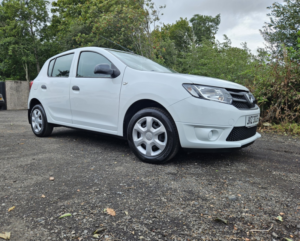 2016 Dacia Sandero 1.2 Ambiance 1.2 16v 75 in White — image 2
