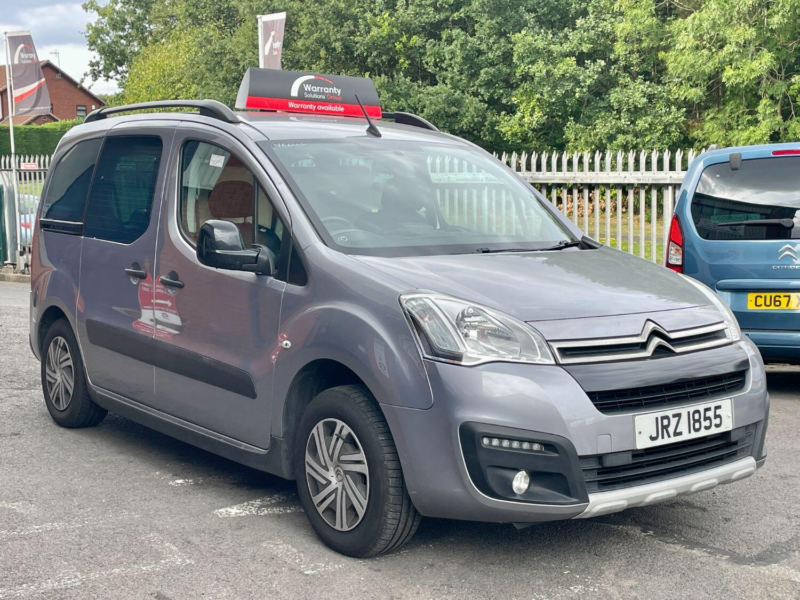 2015 Citroen Berlingo 1.6 Bluehdi Xtr in Grey — image 1