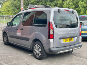 2015 Citroen Berlingo 1.6 Bluehdi Xtr in Grey — image 6