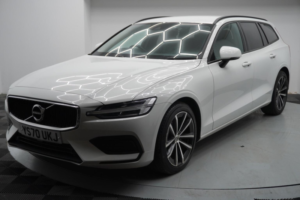 2020 Volvo V60 2.0 B4 Mhev Momentum Auto Euro 6 (s/s) 5dr in White — image 2