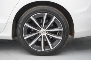 2020 Volvo V60 2.0 B4 Mhev Momentum Auto Euro 6 (s/s) 5dr in White — image 4