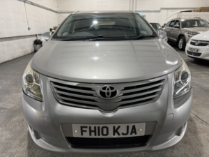 2010 Toyota Avensis 1.8 V-Matic Tr in Grey — image 2