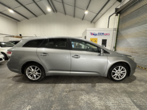 2010 Toyota Avensis 1.8 V-Matic Tr in Grey — image 4