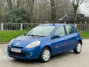 2010 Renault Clio 1.6 Vvt Expression Auto Euro 5 5dr in Blue — image 3