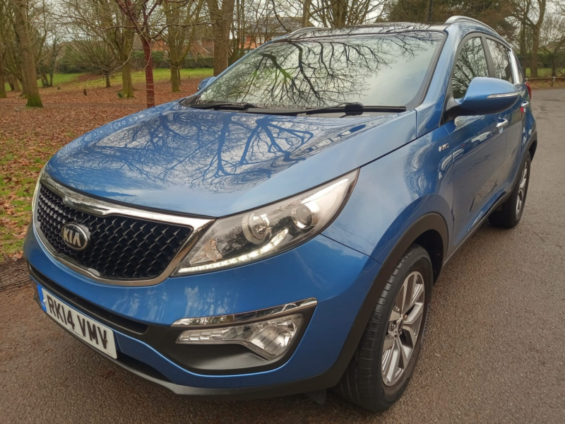 2014 Kia Sportage 2.0 Crdi Kx-2 in Blue — image 1