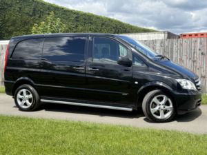 2014 Mercedes-Benz Vito 2.1 116 Cdi Dualiner Sport 5 Seater Auto in Black — image 4