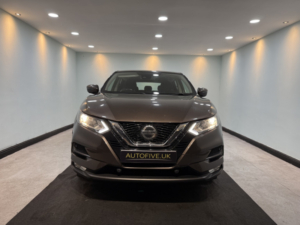2019 Nissan Qashqai 1.5 Dci Acenta Premium in Bronze — image 4