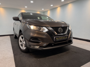 2019 Nissan Qashqai 1.5 Dci Acenta Premium in Bronze — image 5