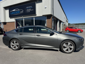 2019 Vauxhall Insignia 1.5 I Turbo Gpf Sri Vx Line Nav in Grey — image 2