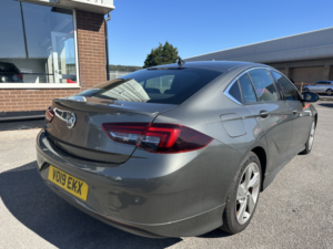 2019 Vauxhall Insignia 1.5 I Turbo Gpf Sri Vx Line Nav in Grey — image 6