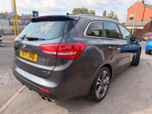 2017 Kia Ceed 1.6 Crdi Gt-Line S Sportswagon Euro 6 (s/s) 5dr in Silver — image 5