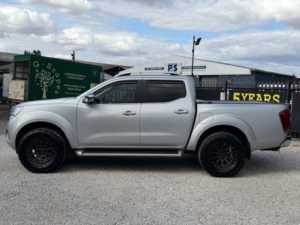 2016 Nissan Navara 2.3 Dci Tekna Auto 4WD Euro 6 4dr in Silver — image 5
