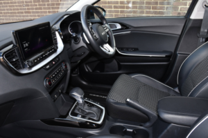 2026 Kia Xceed 1.0 T-Gdi Mhev Pure SUV 5dr Petrol Hybrid Dct Euro 6 (s/s) (113 Bhp) in Blue — image 4