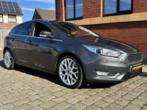 2017 Ford Focus 1.0 T Ecoboost Titanium X in Grey — image 4