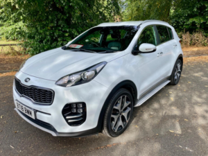 2018 Kia Sportage 1.7 Crdi Gt-Line Dct Euro 6 (s/s) 5dr in White — image 3