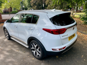 2018 Kia Sportage 1.7 Crdi Gt-Line Dct Euro 6 (s/s) 5dr in White — image 4
