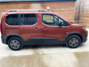 2022 Peugeot Rifter 3 SEAT Auto Wheelchair Accessible Disabled Access Vehicle Wav in Bronze — image 6