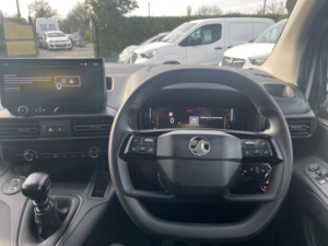 2024 Vauxhall Combo 1.5 Turbo D 2300 Prime in White — image 3