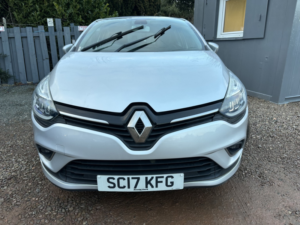 2017 Renault Clio 0.9 Dynamique S Nav Tce 90 in Silver — image 4