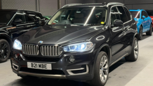 2013 BMW X5 3.0 X5 Xdrive30d Se in Grey — image 3