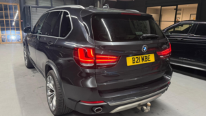 2013 BMW X5 3.0 X5 Xdrive30d Se in Grey — image 4