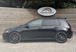 2015 Volkswagen Golf 2.0 Tsi Bluemotion Tech R in Black — image 3
