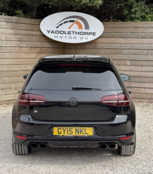 2015 Volkswagen Golf 2.0 Tsi Bluemotion Tech R in Black — image 4