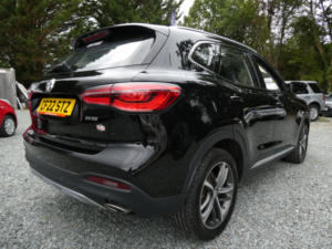 2022 MG MG Hs 1.5 T-Gdi Exclusive SUV 5dr Petrol Manual Euro 6 (s/s) (162 Ps) in Black — image 3