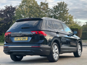 2022 Volkswagen Tiguan Allspace 1.5 Tsi Life DSG Euro 6 (s/s) 5dr in Black — image 3
