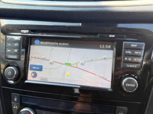 2015 Nissan Qashqai 1.2 Dig-T N-Tec 2WD Euro 5 (s/s) 5dr in White — image 3