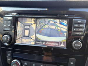 2015 Nissan Qashqai 1.2 Dig-T N-Tec 2WD Euro 5 (s/s) 5dr in White — image 4