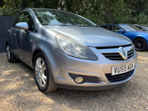 2009 Vauxhall Corsa 1.2i 16v Sxi 3dr in Silver — image 4