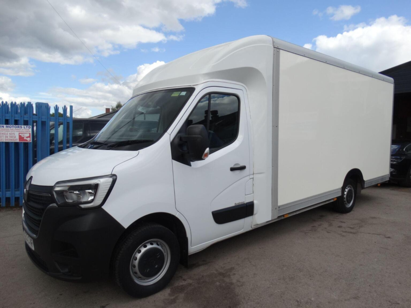2023 Renault Master 2.3 Dci Energy 35 Business Platform Cab Fwd Lwb Euro 6 (s/s) 2dr in White — image 1