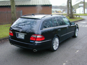 2009 Mercedes-Benz E Class 8503 - Sale Agreed Awaiting Uk Registration - Mercedes Benz W211 E Class E300 Estate Ex Japan in Black — image 3