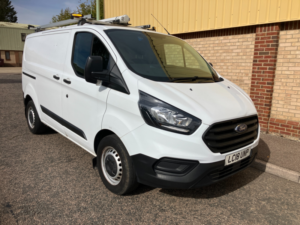 2018 Ford Transit Custom 2.0 320 Ecoblue Panel Van 5dr Diesel Manual L1 H1 Euro 6 (105 Ps) in White — image 3
