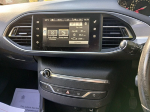 2016 Peugeot 308 Sw 1.2 Puretech Allure Estate 5dr Petrol Manual Euro 6 (s/s) (130 Ps) in Grey — image 5