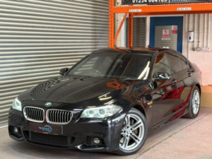 2015 BMW 5 Series 2.0 525d M Sport Auto Euro 6 (s/s) 4dr in Black — image 4