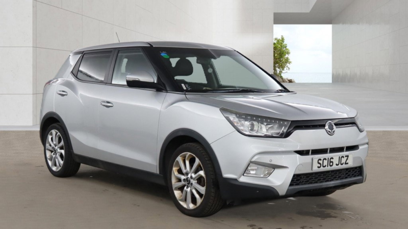 2016 Ssangyong Tivoli 1.6 E-Xgi Elx SUV 5dr Petrol Manual Euro 6 (s/s) (128 Ps) in Silver — image 1