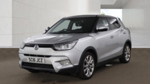 2016 Ssangyong Tivoli 1.6 E-Xgi Elx SUV 5dr Petrol Manual Euro 6 (s/s) (128 Ps) in Silver — image 2