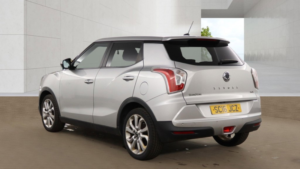 2016 Ssangyong Tivoli 1.6 E-Xgi Elx SUV 5dr Petrol Manual Euro 6 (s/s) (128 Ps) in Silver — image 3