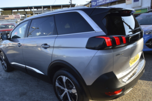 2019 Peugeot 5008 2.0 Bluehdi Gt in Grey — image 4