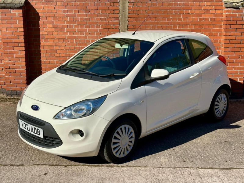 2013 Ford Ka 1.2 Edge Euro 5 (s/s) 3dr in White — image 1
