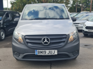 2019 Mercedes-Benz Vito Mercedes 1.6 111 Cdl Fwd L2 in Silver — image 3